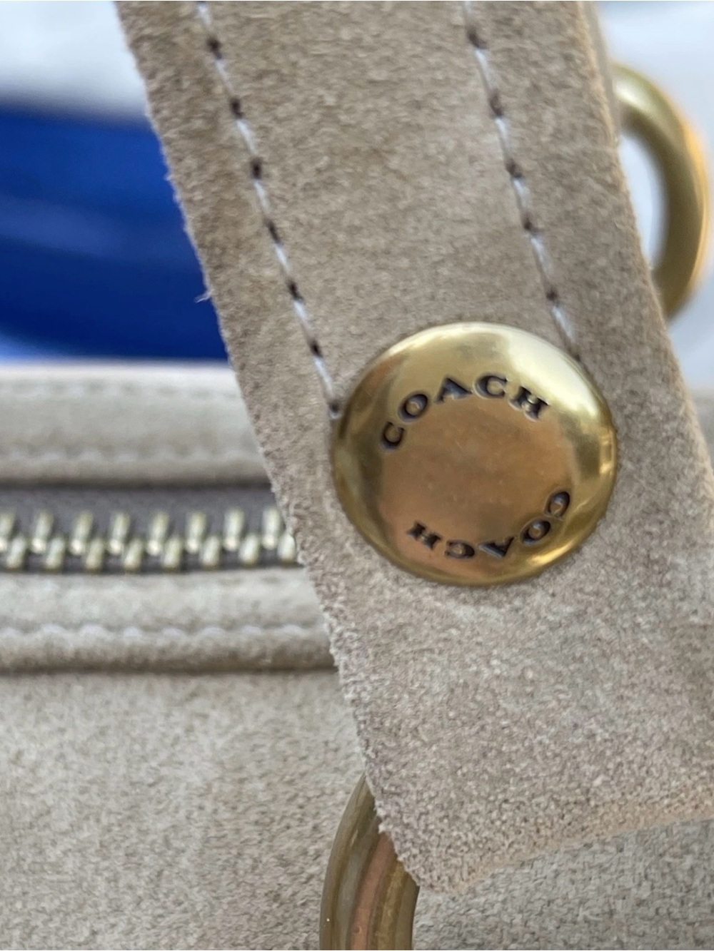 Coach Kisslock Barrel Bag In Soul /Tan Suede Brass Hardware Gift Boxed NWT - Picture 4 of 16